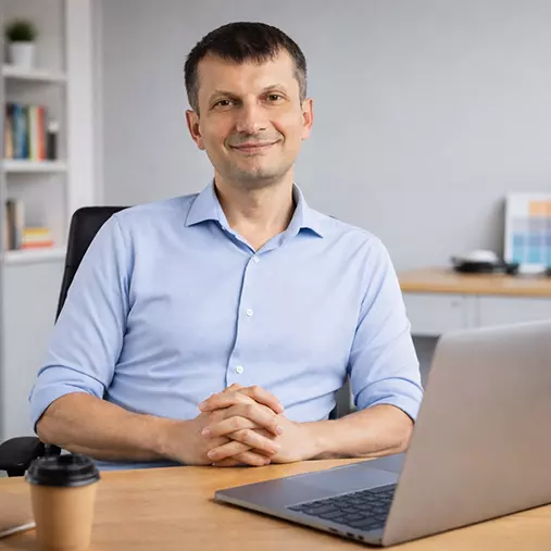 Dejan Veljanoski, product designer and creator of GliaKit